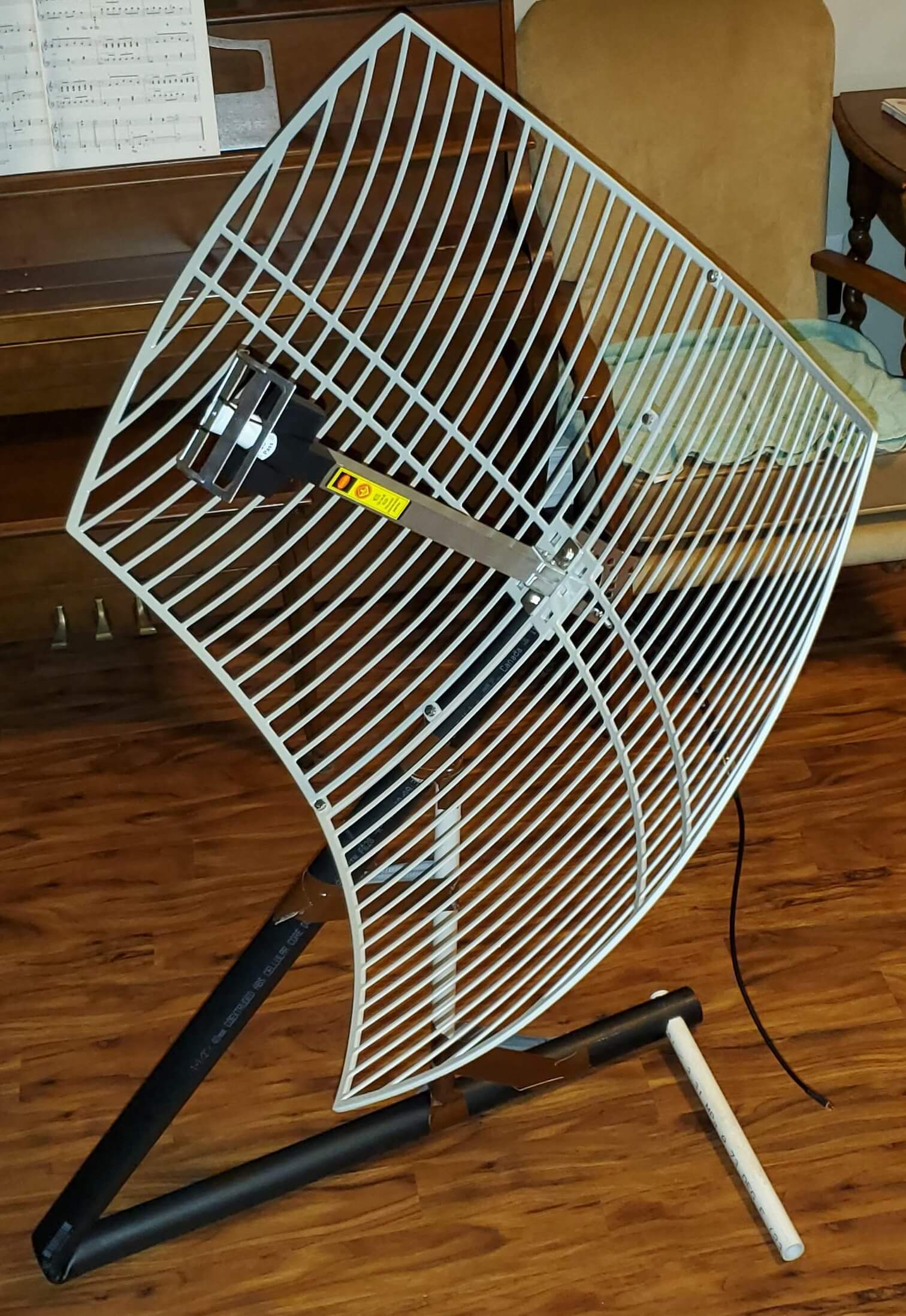 Parabolic Grid Antenna